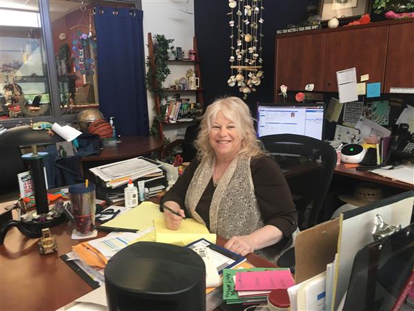 Principal-Kim Burns Principal-Kim Burns